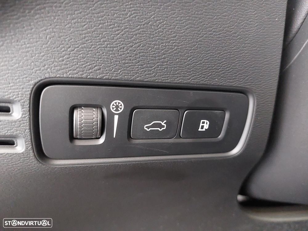 Volvo XC 40 1.5 T5 PHEV Inscription Expression - 18