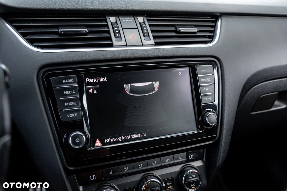Skoda Octavia 2.0 TSI (Green tec) DSG RS - 34