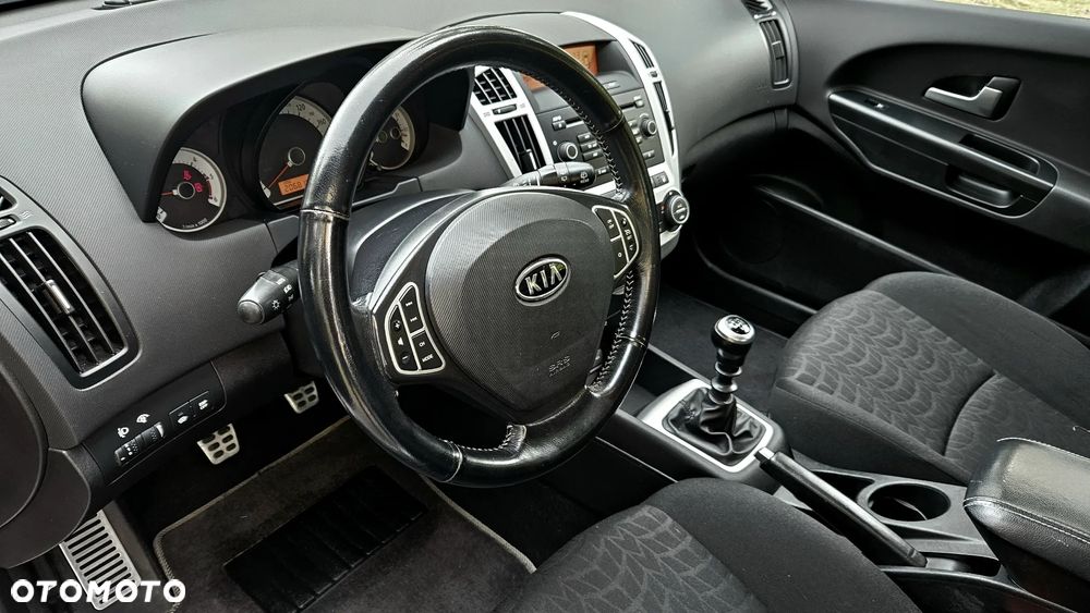 Kia Ceed Cee'd 2.0 crdi Comfort + - 12