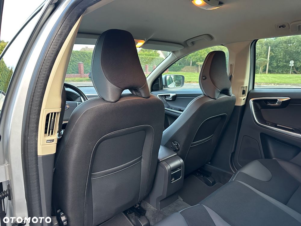 Volvo XC 60 - 31