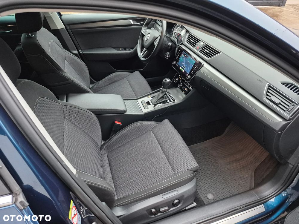 Skoda Superb 2.0 TDI SCR Style DSG - 9