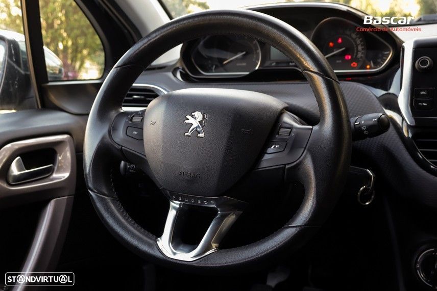 Peugeot 2008 1.2 PureTech Style - 18