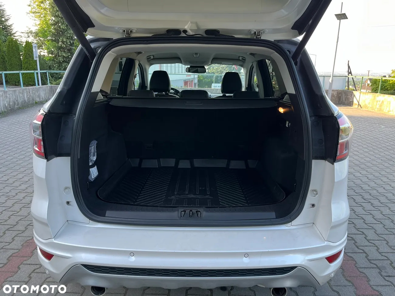 Ford Kuga 2.0 TDCi 4x4 Vignale - 29