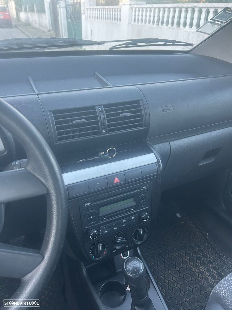 VW Fox 1.2 T.Liso - 9