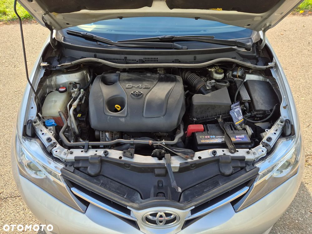 Toyota Auris 1.4 D-4D Life - 10
