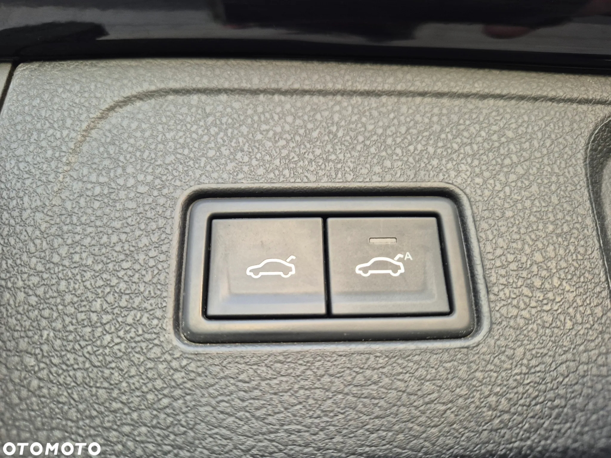 Volkswagen Passat 2.0 TDI 4Mot Elegance DSG - 24