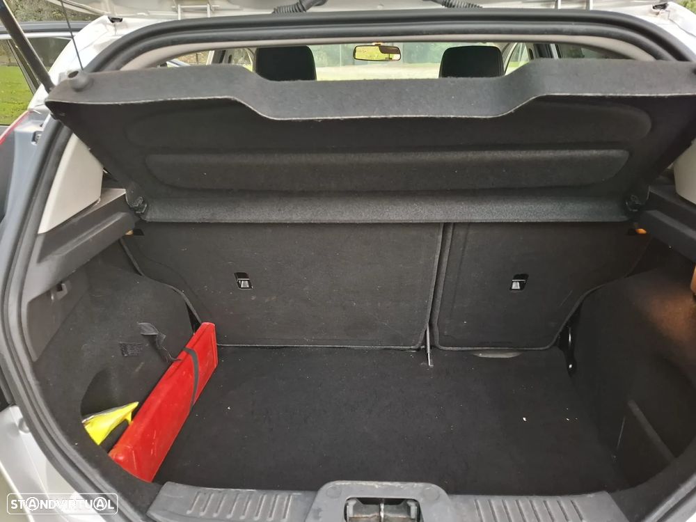 Ford Fiesta 1.0 Ti-VCT Titanium - 16