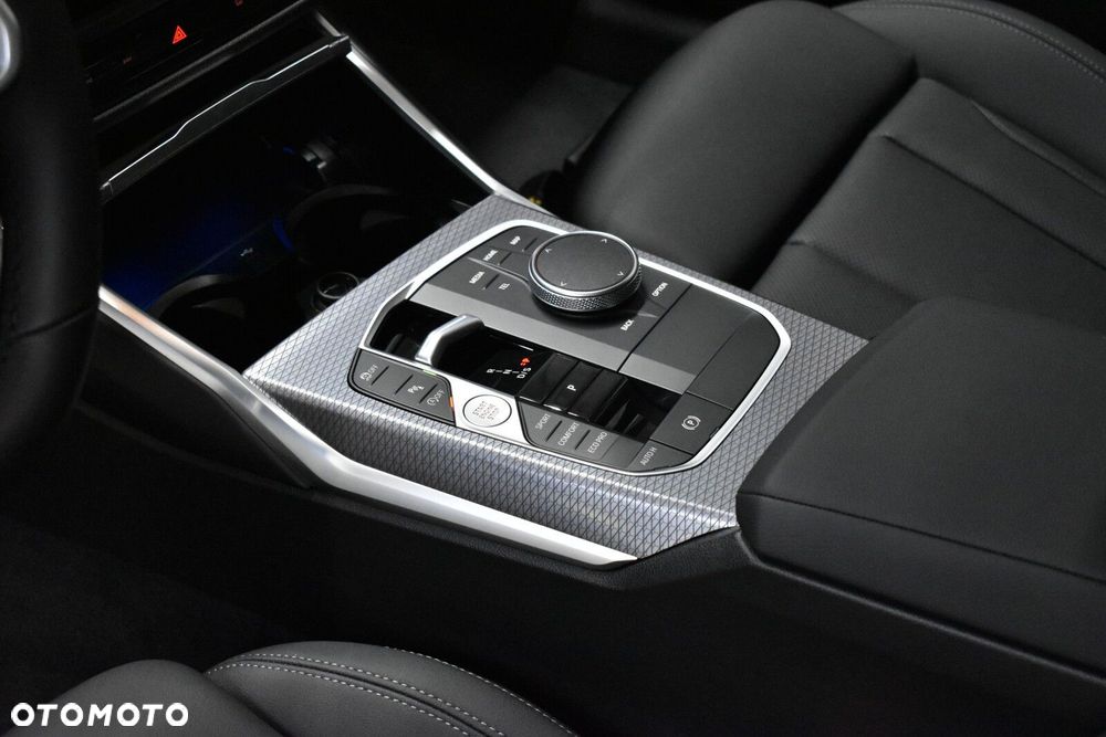 BMW Seria 3 - 18
