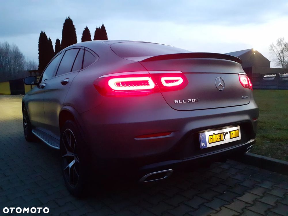 Mercedes-Benz GLC 200 4Matic 9G-TRONIC AMG Line Plus - 36