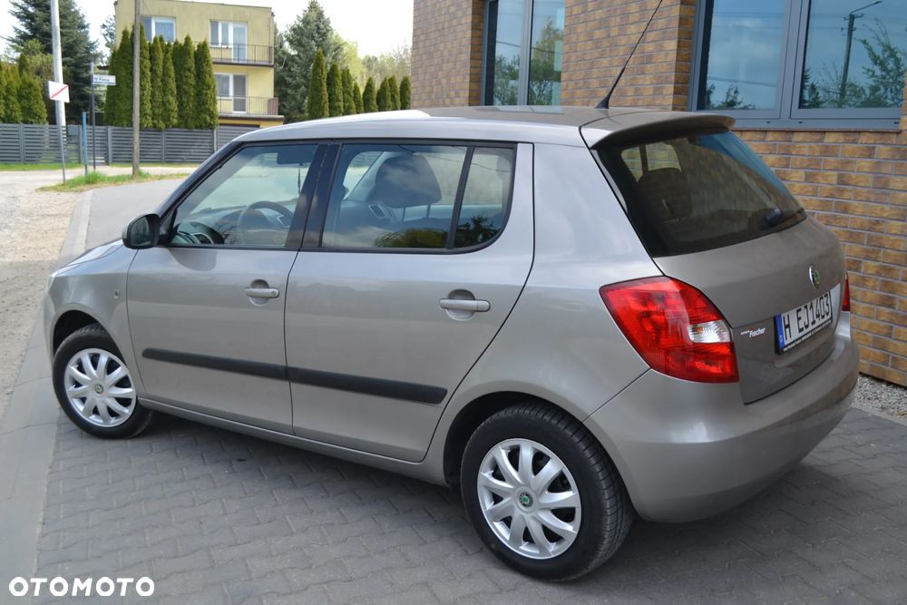 Skoda Fabia 1.4 16V Ambiente - 12