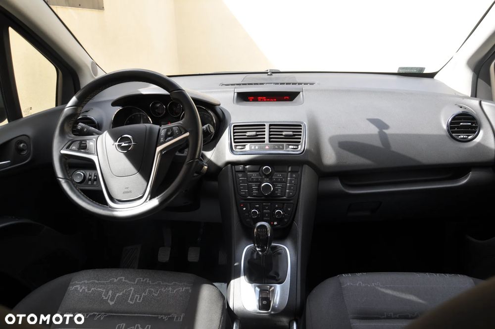 Opel Meriva 1.4 T Essentia - 11