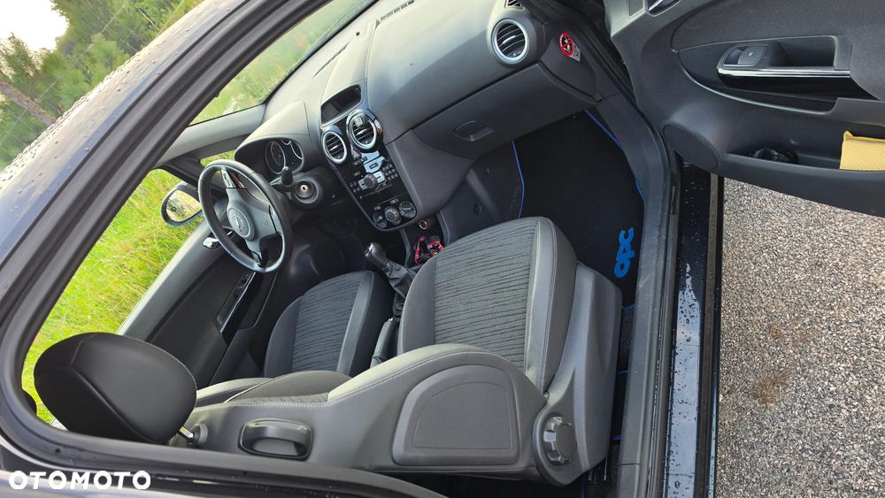 Opel Corsa 1.2 16V Edition / Active - 4