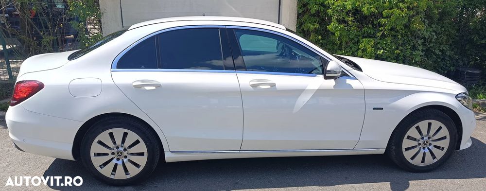 Mercedes-Benz C 300 e 4MATIC 9G-TRONIC - 7