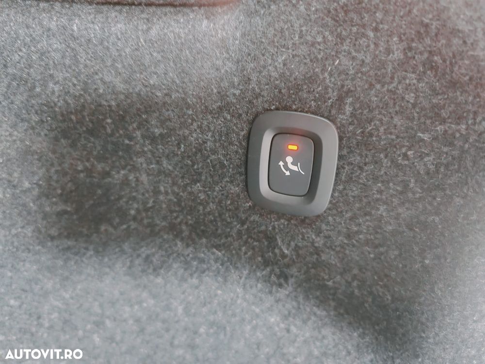 Volvo XC 40 T4 Recharge DKG Ultimate Bright - 15