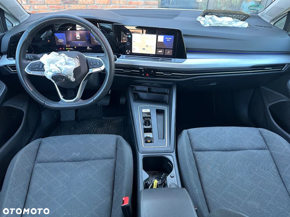 Volkswagen Golf - 25