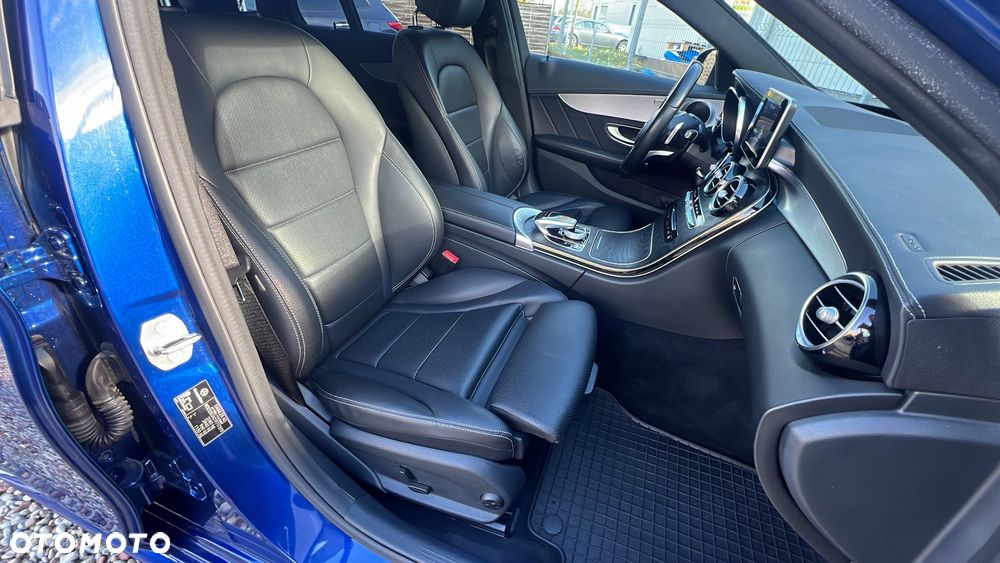 Mercedes-Benz Klasa C 200 9G-TRONIC - 23