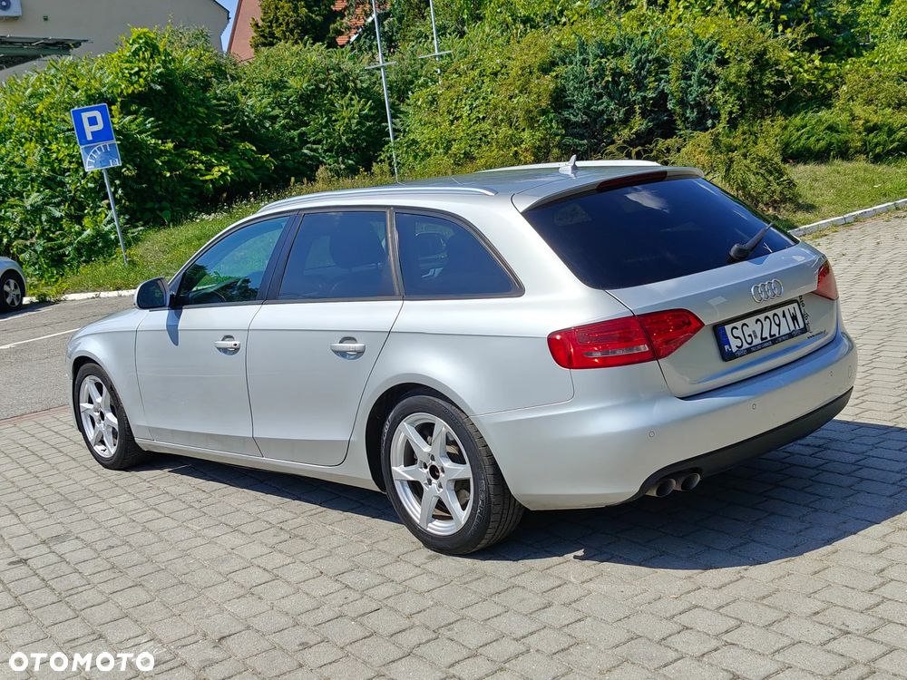 Audi A4 Avant 2.0 TDI DPF quattro Attraction - 17
