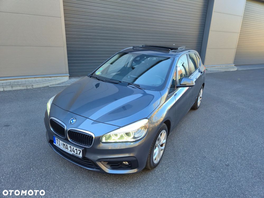 BMW Seria 2 218d Sport-Aut Luxury Line - 9