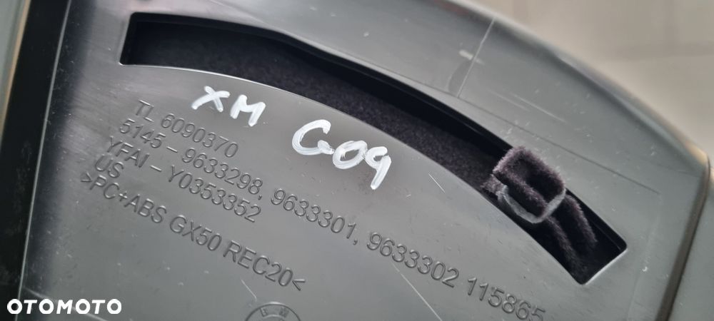 BMW XM G09 2022- Schowek konsoli Oryginał Demontaż - 5