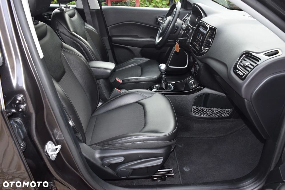 Jeep Compass 1.4 TMair Night Eagle FWD S&S - 11