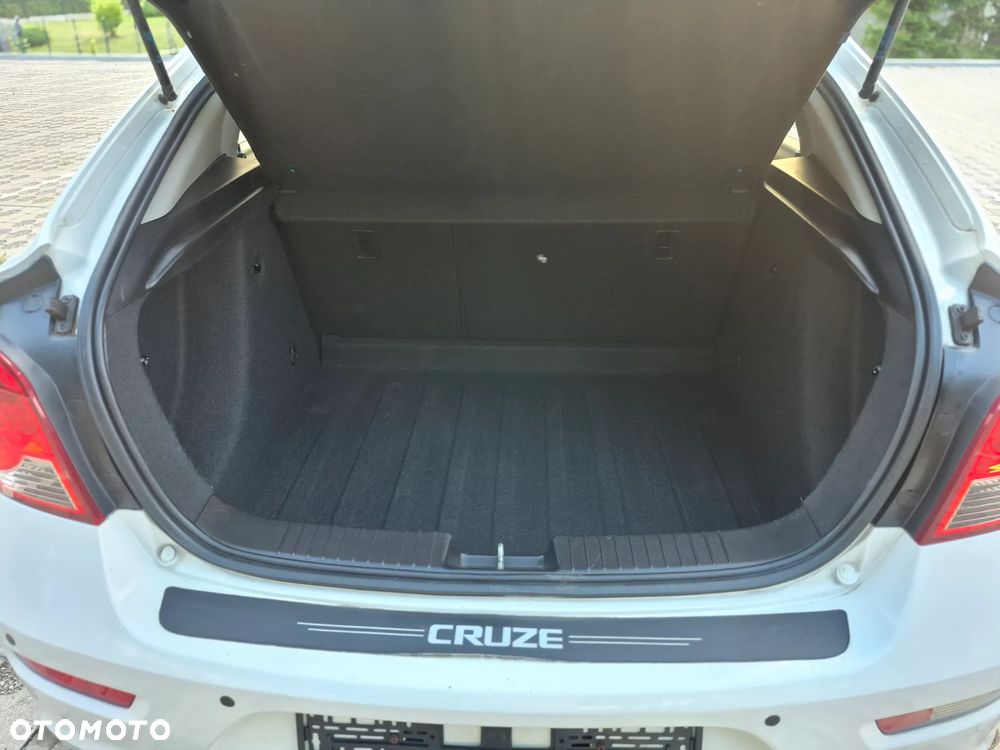 Chevrolet Cruze 1.8 LS+ - 24
