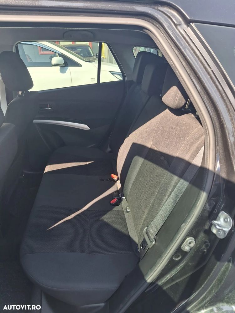 Suzuki SX4 - 25