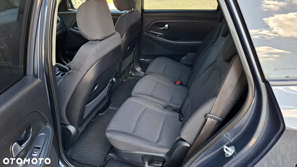Kia Carens 1.7 CRDi Spirit - 25