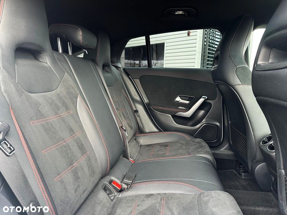 Mercedes-Benz CLA - 14