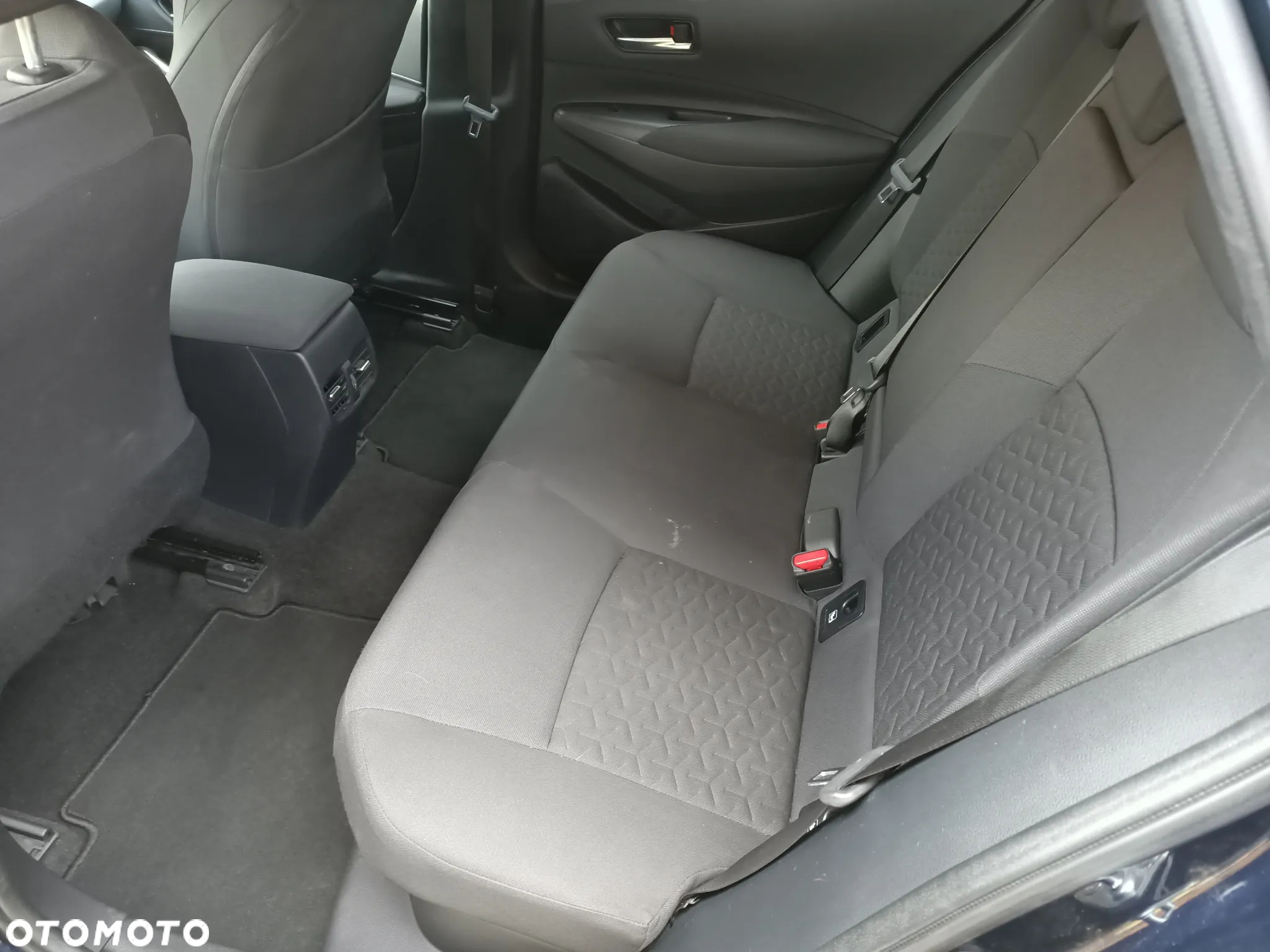 Toyota Corolla - 13