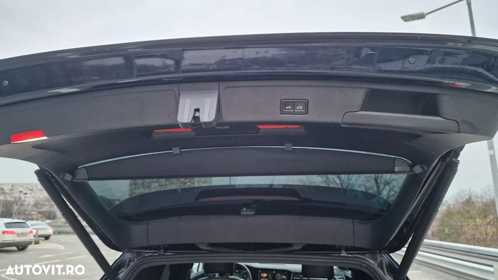 Volkswagen Touareg V6 TDI R-Style - 23