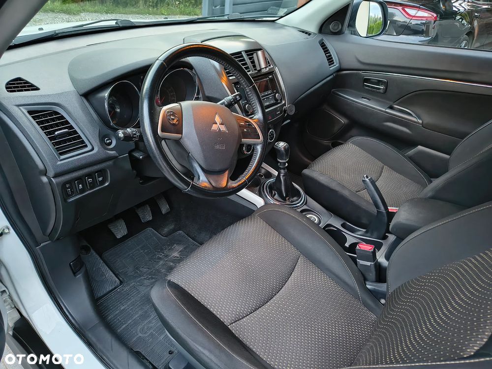 Mitsubishi ASX 1.8 DID Invite 4WD AS&G - 8