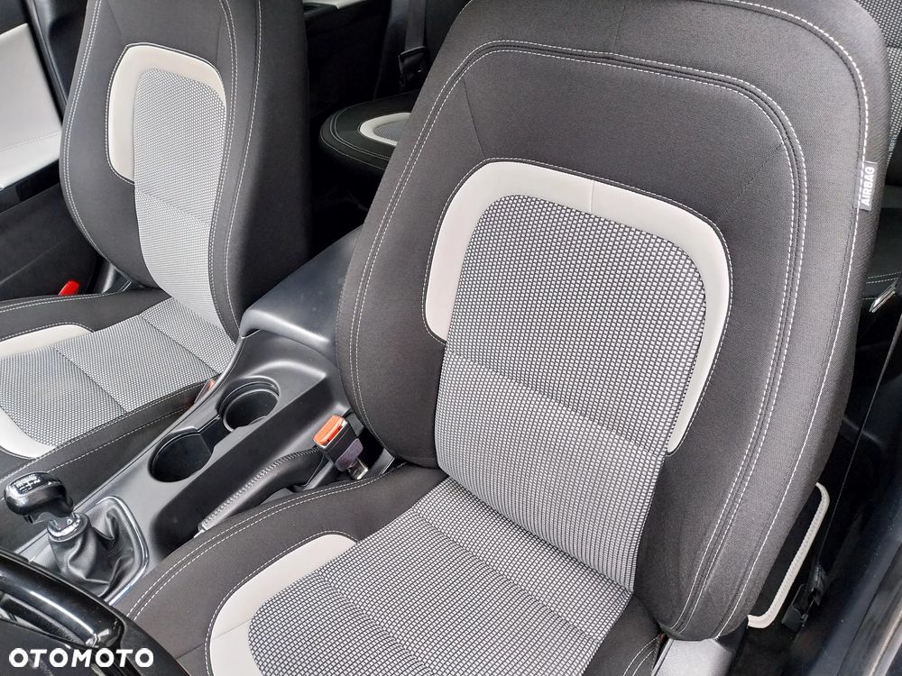 Kia Ceed 1.4 CVVT Dream Team Edition - 20