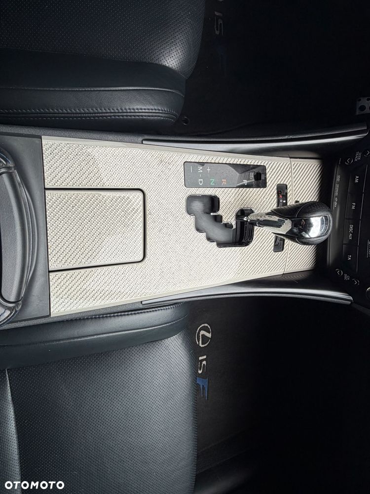 Lexus IS - 25