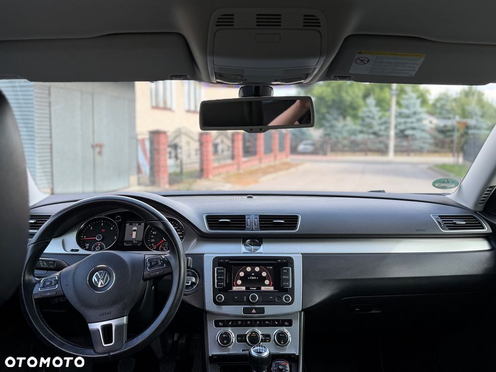 Volkswagen Passat 2.0 Blue TDI SCR Highline - 15