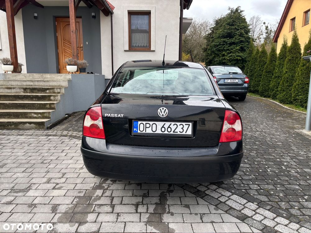 Volkswagen Passat 1.6 Trendline - 5