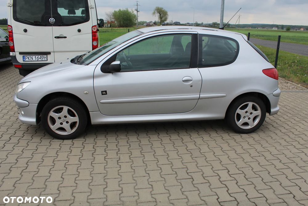 Peugeot 206 75 JBL - 8