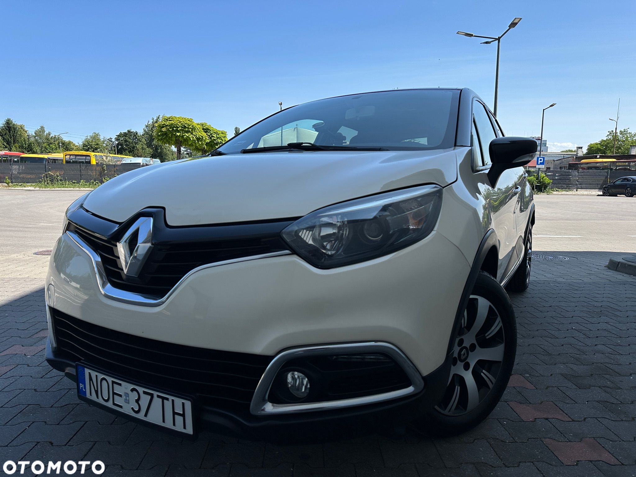 Renault Captur - 1