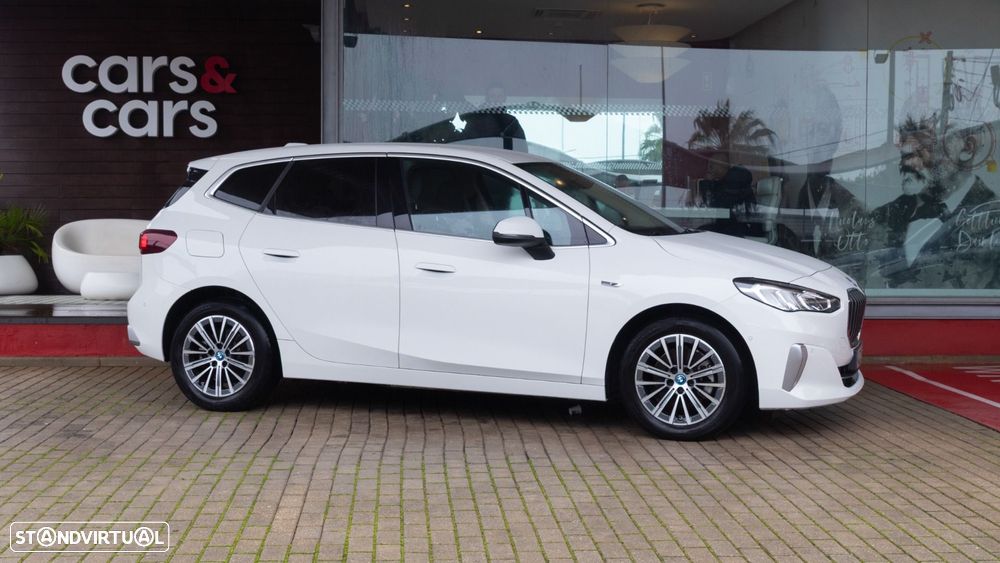 BMW 225xe Active Tourer e xDrive Line Luxury - 2