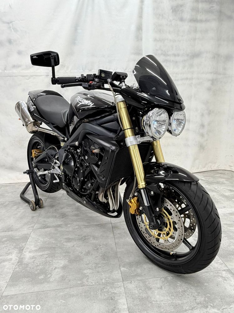 Triumph Street Triple - 25