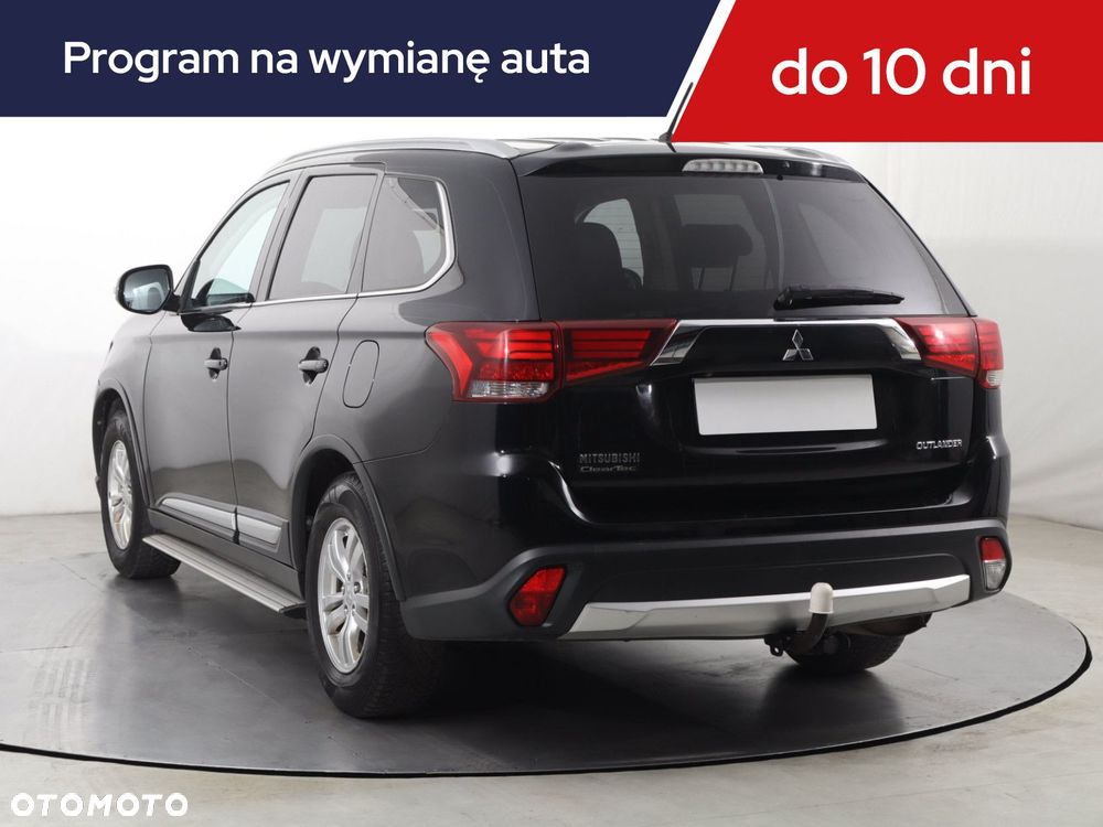 Mitsubishi Outlander - 6