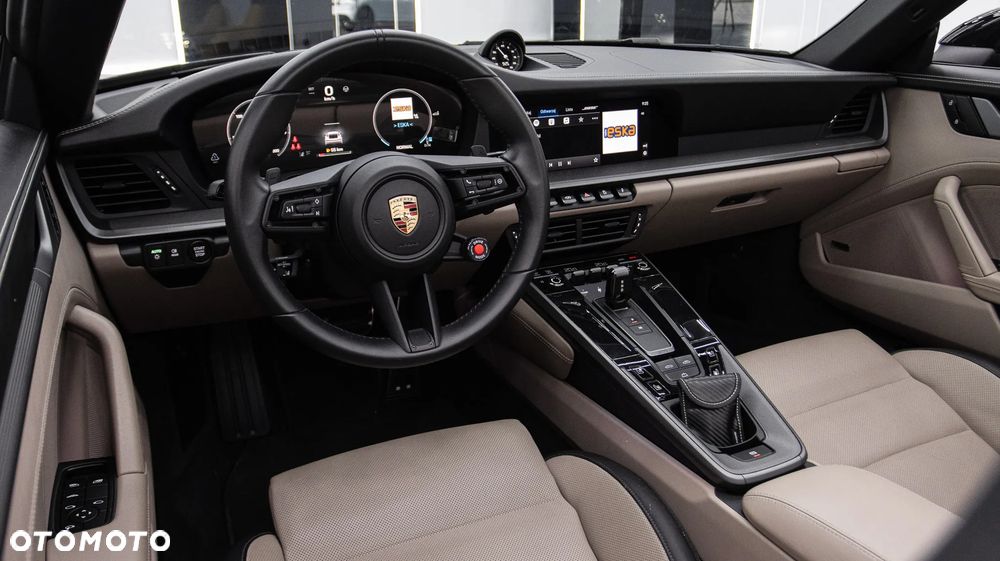 Porsche 911 Carrera PDK - 17