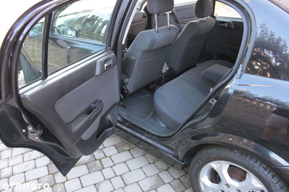 Opel Astra - 12