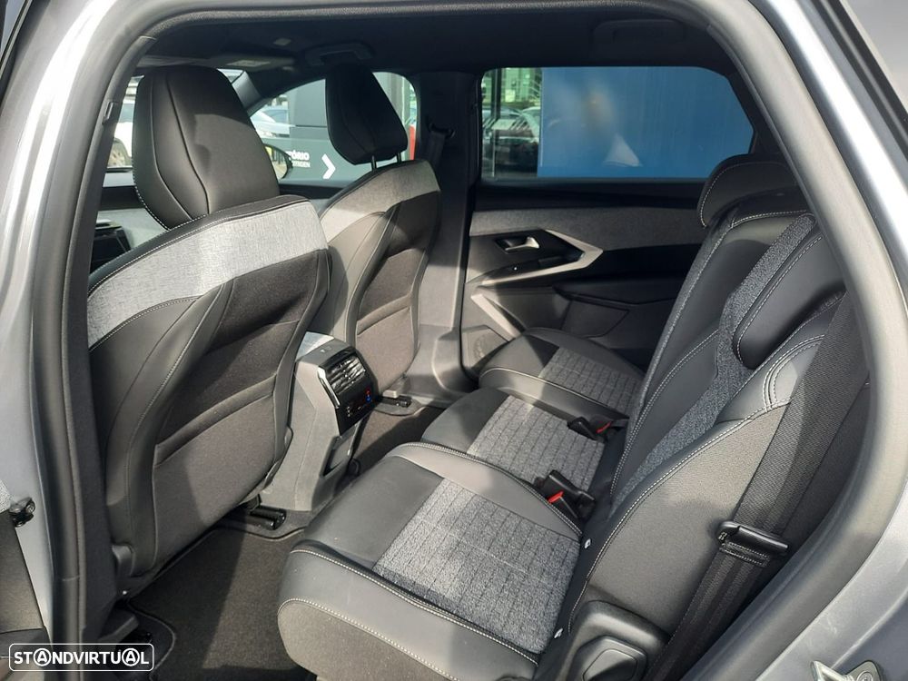 Peugeot E-5008 73 kWh Allure - 8