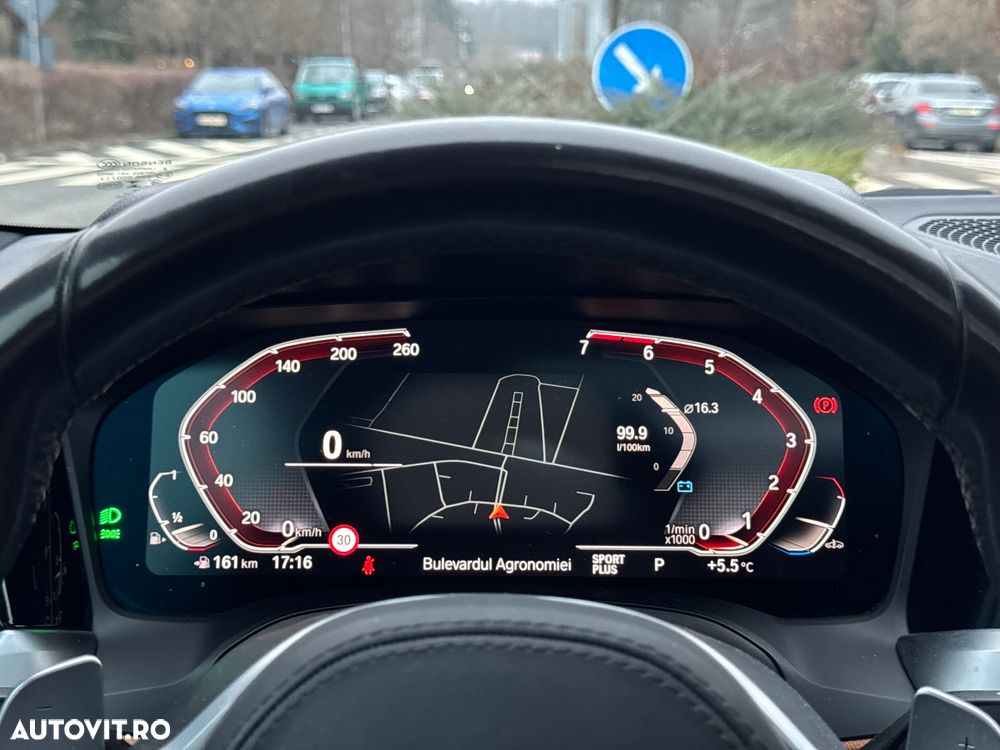 BMW Seria 3 330i AT - 23