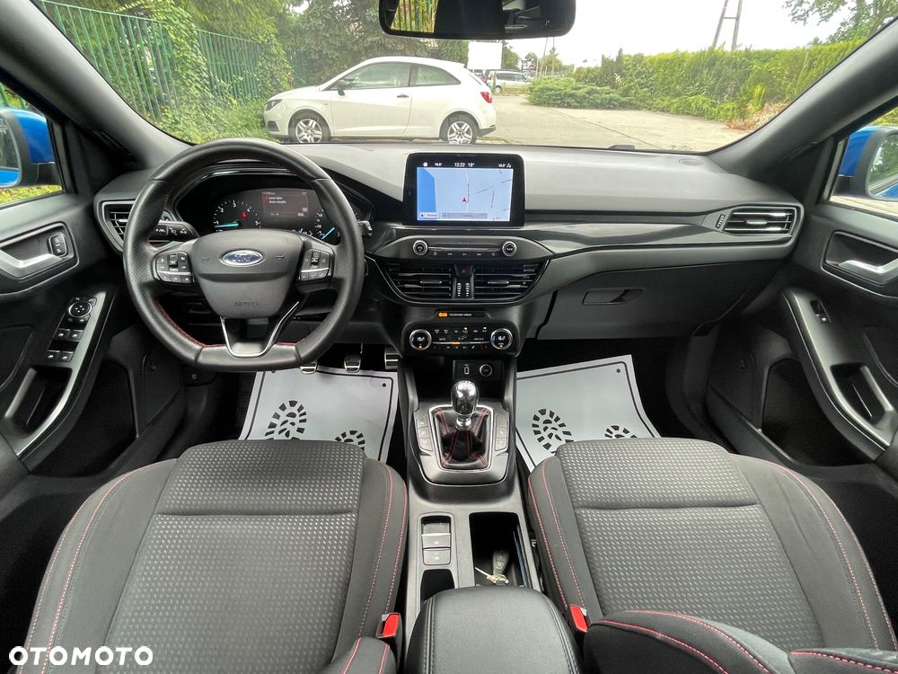 Ford Focus 1.5 EcoBlue Start-Stopp-System ST-LINE - 19