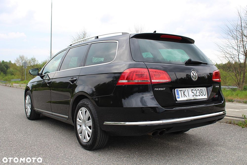 Volkswagen Passat 2.0 TDI Highline - 13