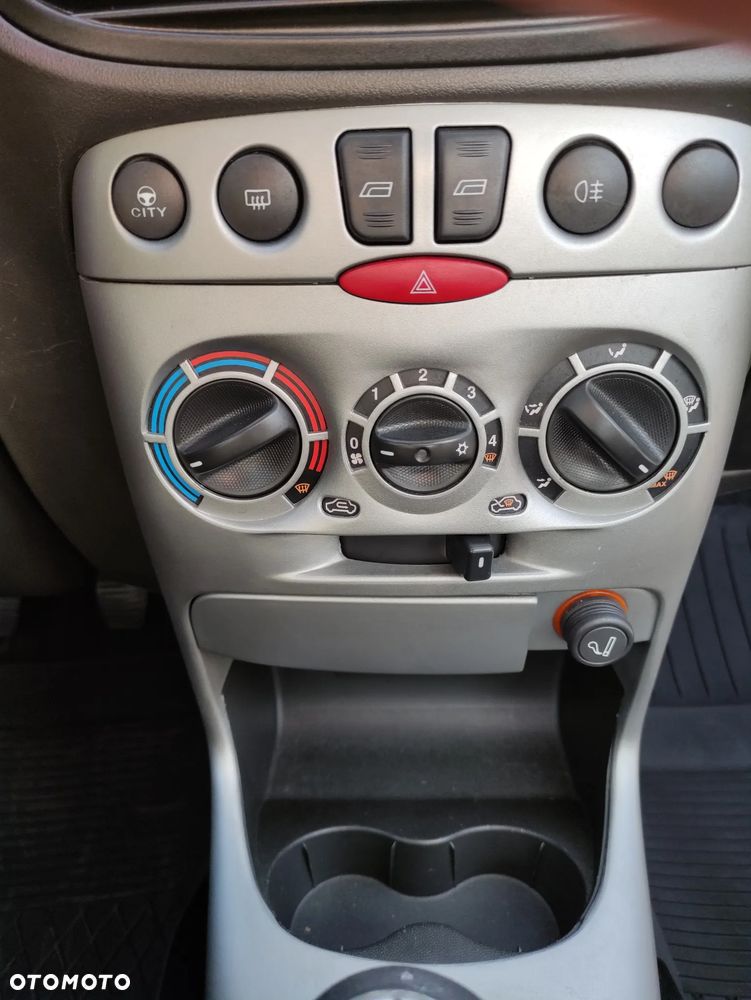 Fiat Punto 1.2 8V - 20