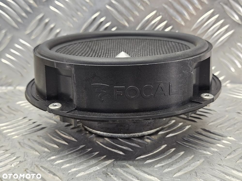 VW TOUAREG  GLOSNIK FOCAL INTEGRATION IS 165 - 6