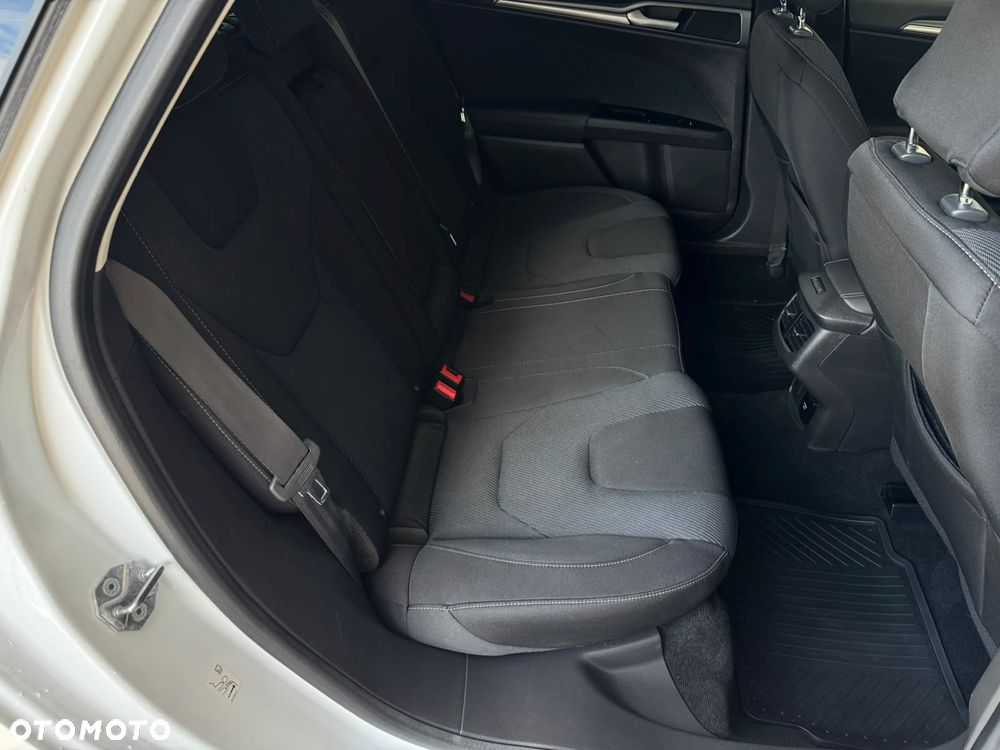 Ford Mondeo 2.0 TDCi STart-Stopp PowerShift-Aut Titanium - 33