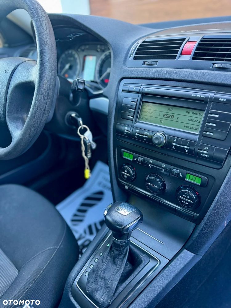 Skoda Octavia 1.9 TDI DPF DSG Elegance - 26